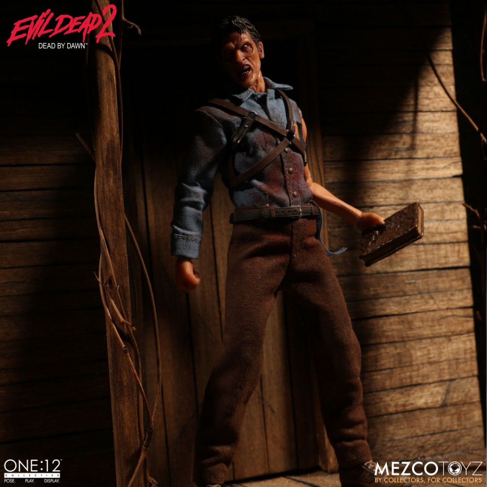 Mezco Toyz One:12 Collective Ash from Evil Dead 2 series
