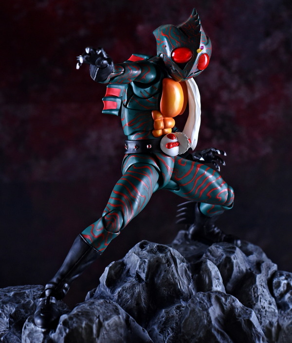 S.H.Figuarts Shinkocchou Seihou Kamen Rider Amazon