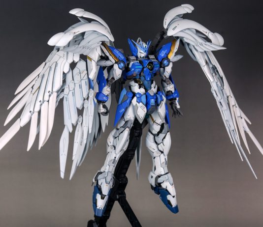 Hi-Resolution Wing Gundam Zero Custom
