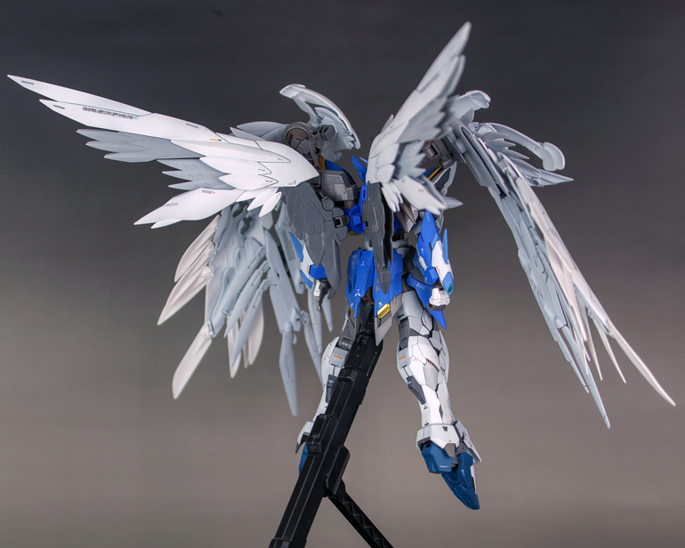 Hi-Resolution Wing Gundam Zero Custom