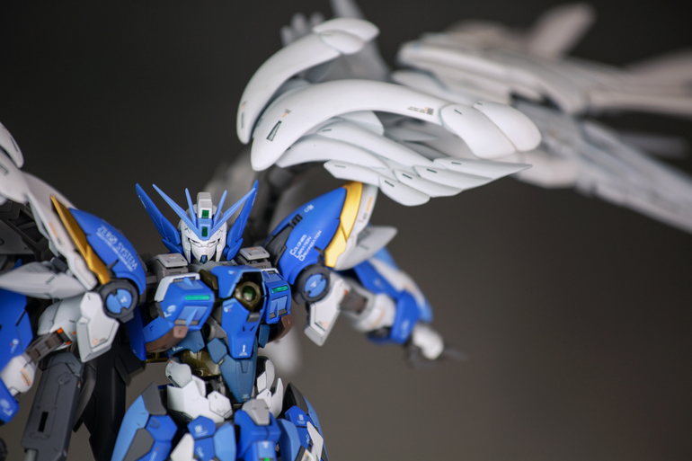 Hi-Resolution Wing Gundam Zero Custom