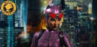 Mezco Toyz One:12 Collective Catwoman Purple Suit Variant