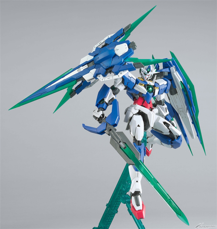 Bandai Master Grade 00 Quan T Full Saber