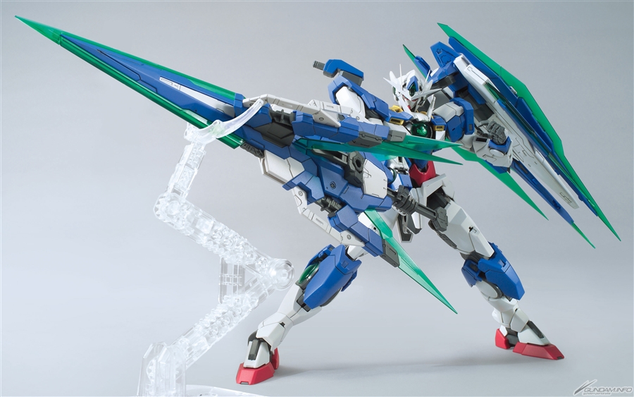 Bandai Master Grade 00 Quan T Full Saber