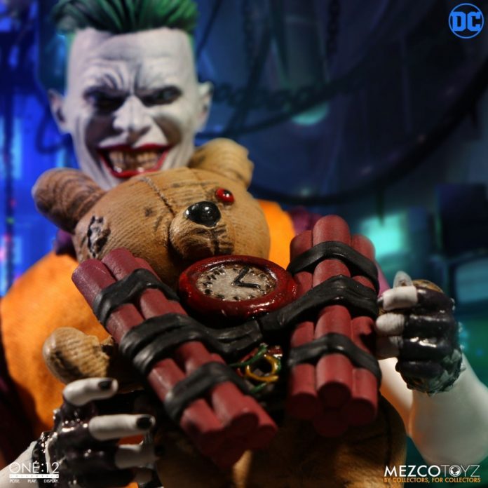 Mezco One:12 Collective The Joker Clown Prince of Crime Standard, Verde, Arancione, Rosso, Taglia unica (APR188799