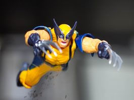 Revoltech Wolverine Weapon X