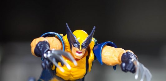 Revoltech Wolverine Weapon X