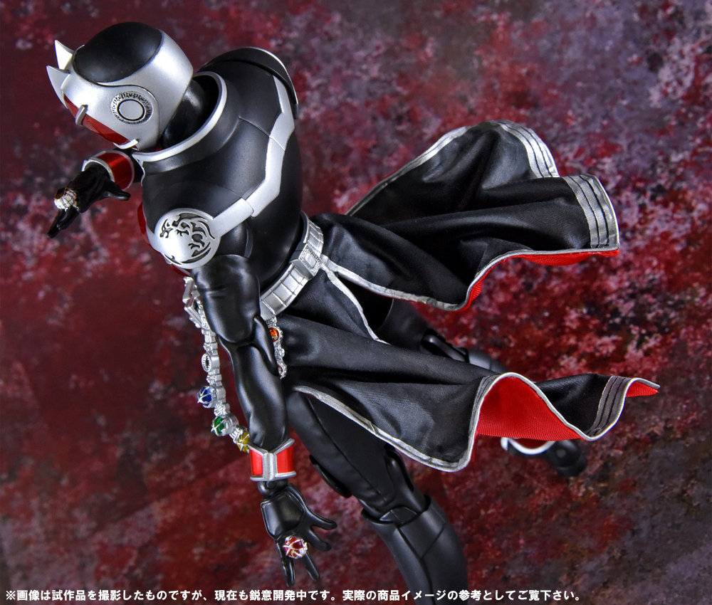 Bandai SHFiguarts Shinkocchou Seihou Kamen Rider Wizard Flame