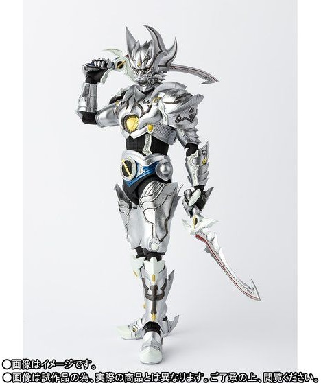 Bandai SHF Shinkocchou Seihou Silver Fanged Knight Zero