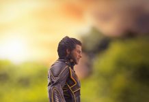Hot Toys Wolverine Stands Still