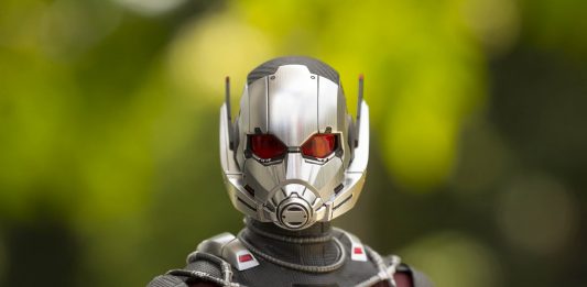 Hot Toys Ant-Man Civil War Going Outdoor Hot Toys Ant-Man Civil War Going Outdoor