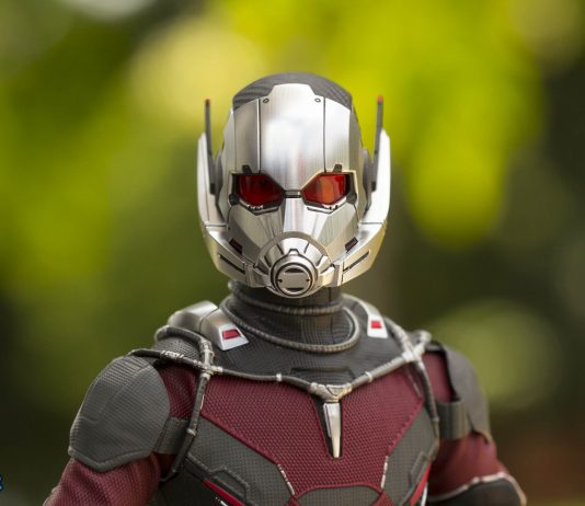 Hot Toys Ant-Man Civil War Going Outdoor