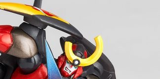 Legacy of Revoltech Gurren Lagann with Gurren Wing