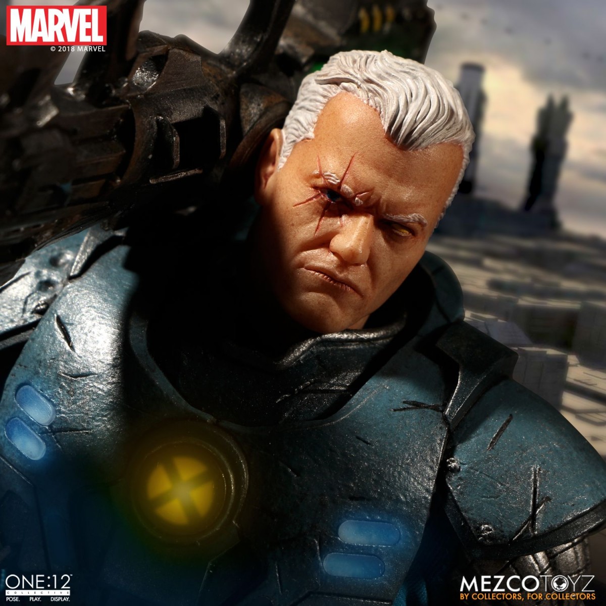Mezco Toyz The One12 Collective Cable