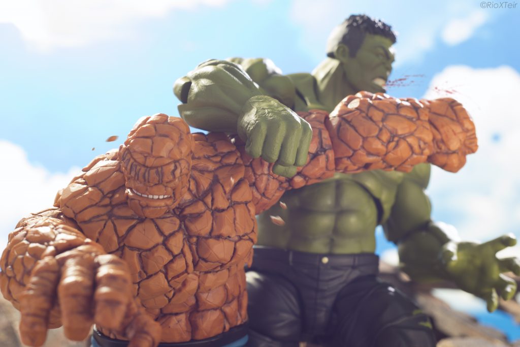 The-Thing-versus-Hulk-brawling-each-other