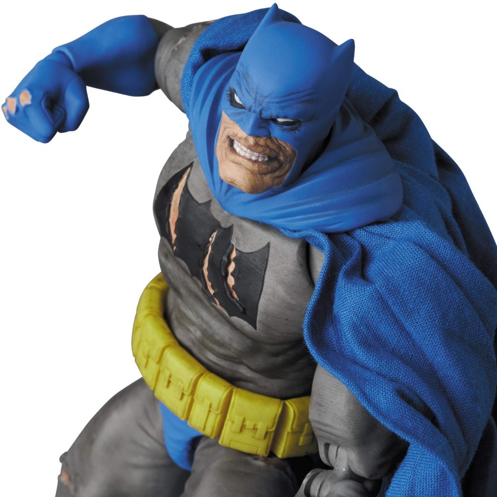 Mafex Series No.119 Batman (TDKR: The Dark Knight Triumphant)