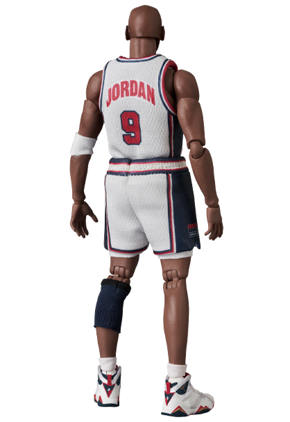Mafex Series No.132 Michael Jordan (1992 Team USA)