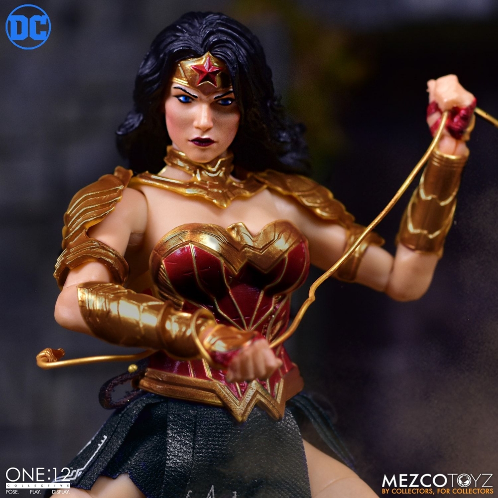 Mezco Toyz One:12 Collective Series Wonder Woman